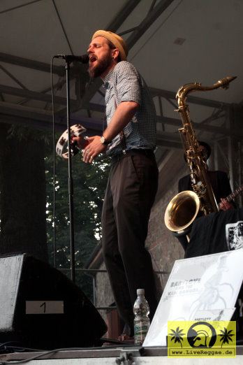 Babylove and The Van Dangos (DK) 16. This Is Ska Festival - Wasserburg, Rosslau 23. Juni 2012 (6).JPG